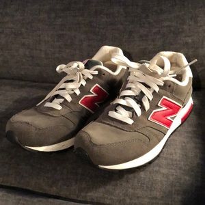 Gray and red new balance 565 sneakers men’s 8